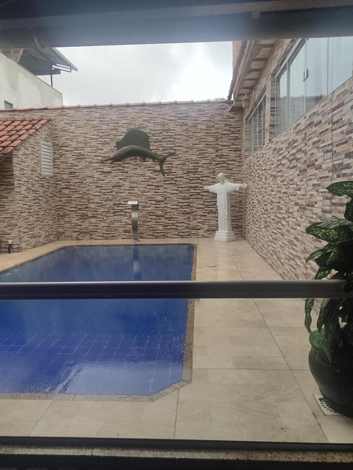 Casa de férias Casa Em Ate 6 Pessoas Com Piscina *